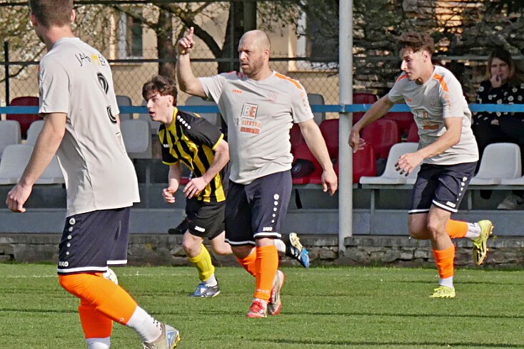 img010 7.liga sk.B FKJB-Provodov 20260418 foto Vaclav Mlejnek null