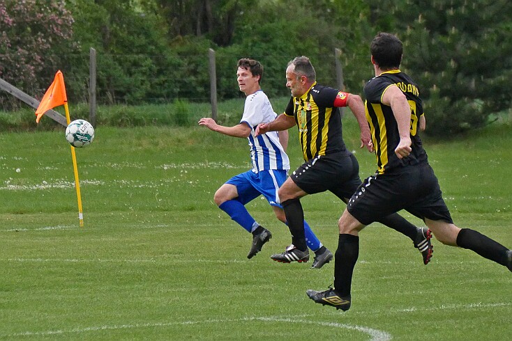 img014 8.liga Dolany - VJesenice 20260509 foto Vaclav Mlejnek null