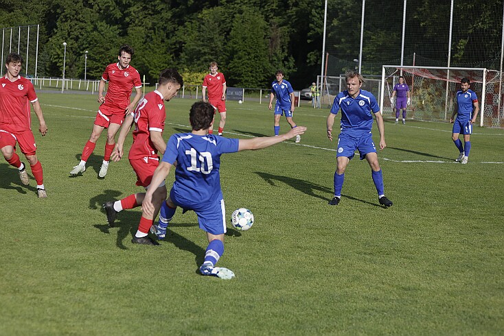 26-05-12 041 null