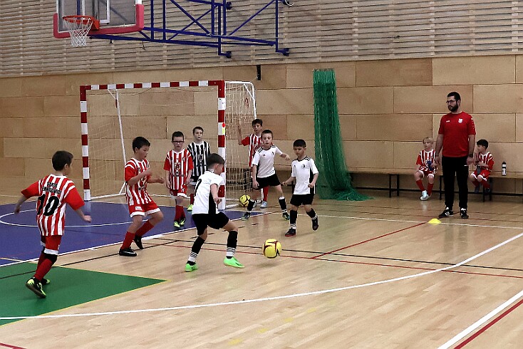 260307 - ZL U9 Rychnov Odbory KOVO KV - hala Rychnov - ©PR - 131 null