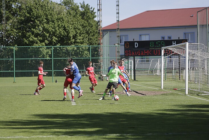 26-05-03 033 null