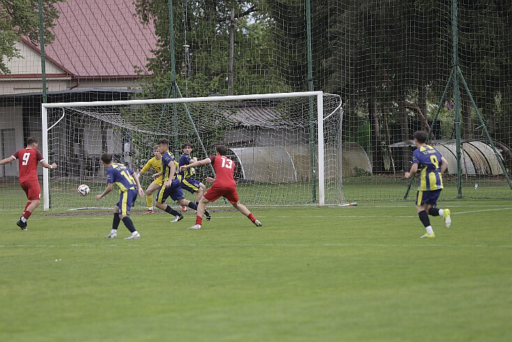 26-05-06 039 null