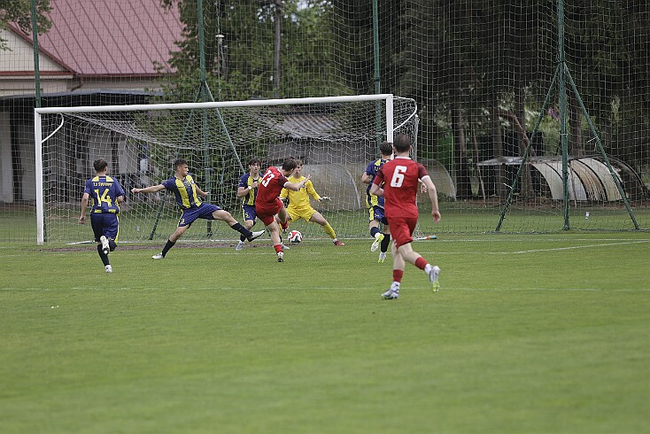 26-05-06 044 null