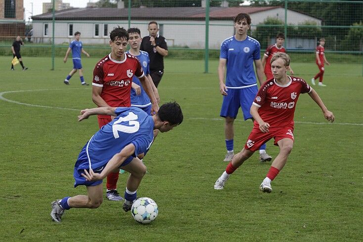 26-06-13 0061 null