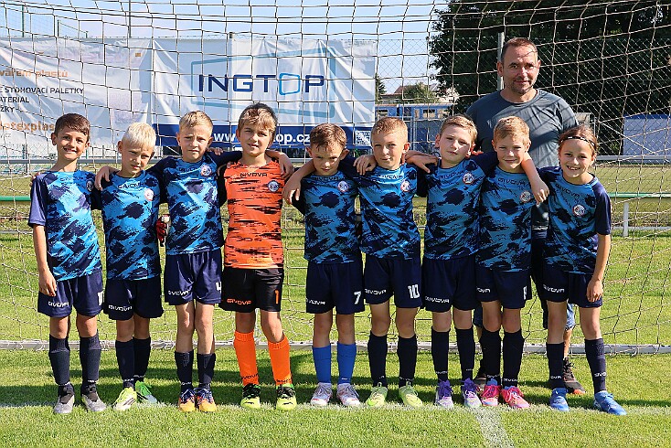 TJ Spartak Opočno + SK Dobruška null