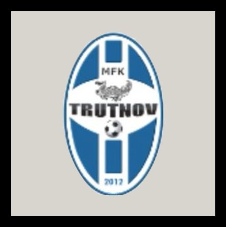 Trutnov Hlavní hřiště: 100 * 68, umělá závlaha, bez dráhy, bez osvětlení UMT: 105 * 68, bez dráhy, osvětlení